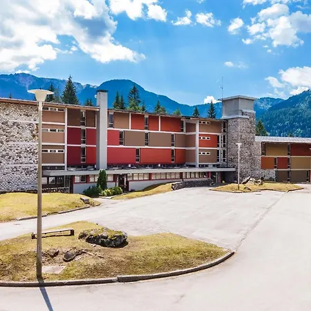 Corte 3* 博尔查迪卡多尔