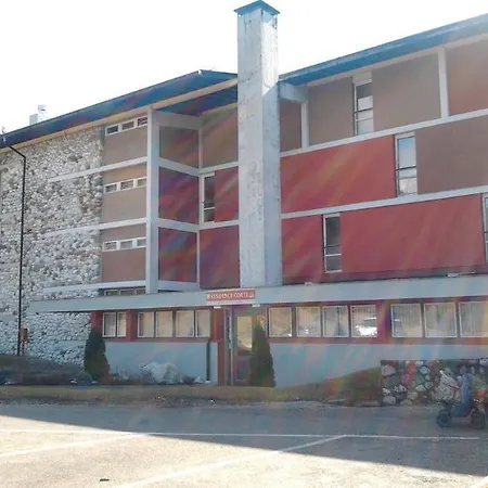 Lejlighedshotel Corte 3*